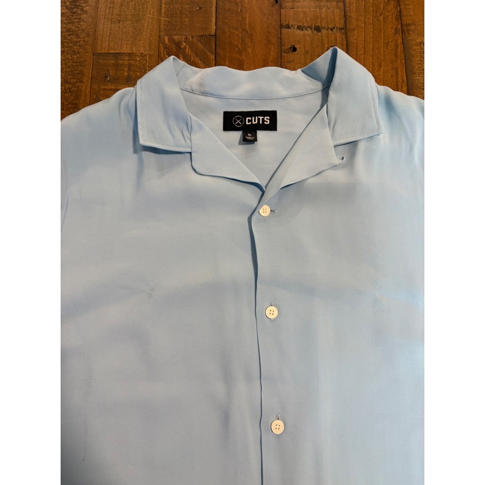 Cuts Clothing Mens XL Light Blue Short Sleeve Camp Collar Button Down Shirt - Picture 1 of 10